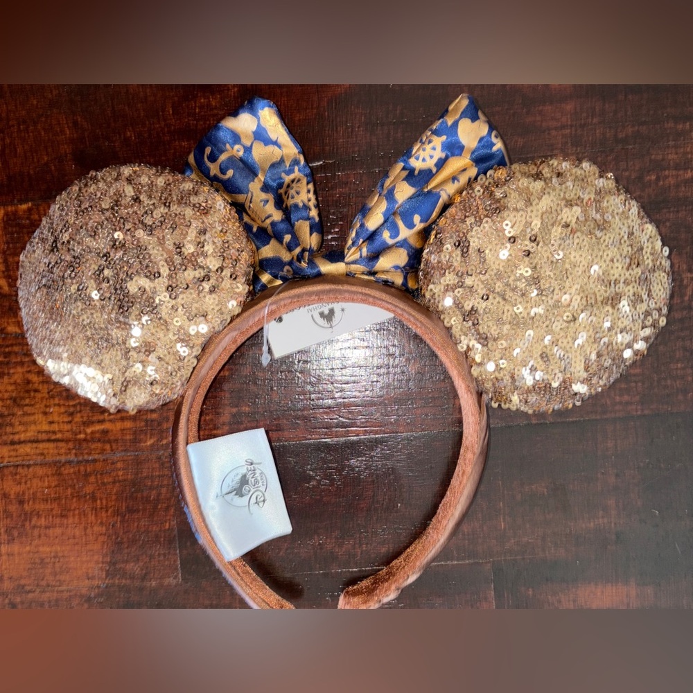 Disney Pirates of the Caribbean Themed Mouse ears headband - Picture 3 of 4